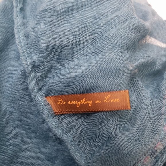 NEW Do Everything in Love Infinity Scarf, Boho - Picture 3 of 3